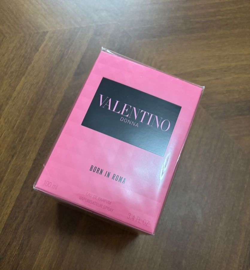 Perfume Valentino Donna Born in Roma